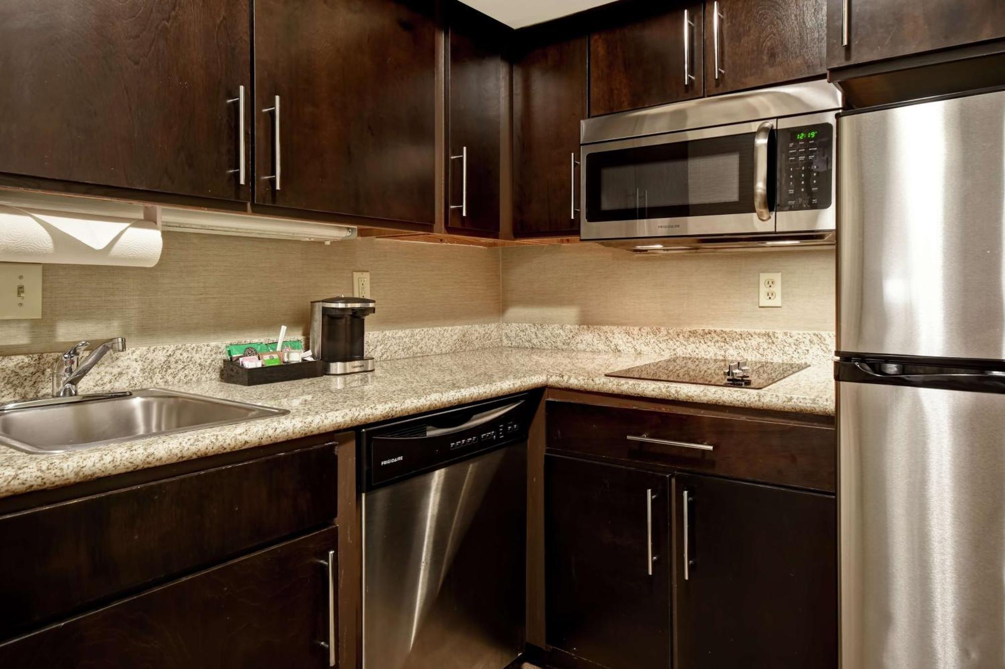 Hotel Homewood By Hilton Atlanta-galleria/cumberland 3*